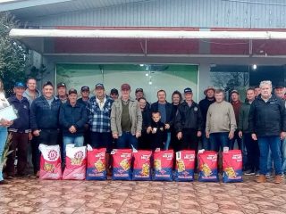 Entrega das sementes de milho