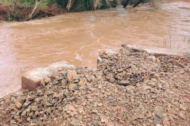 Santo Antônio do Planalto e Ernestina irão reconstruir ponte levada pela correnteza do Rio Herval