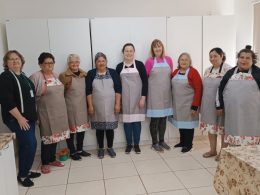 Oficina de artesanato do Cras de Santo Antônio do Planalto incentiva aprendizado e geração de renda