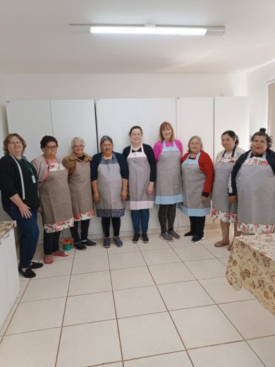 Oficina de artesanato do Cras de Santo Antônio do Planalto incentiva aprendizado e geração de renda